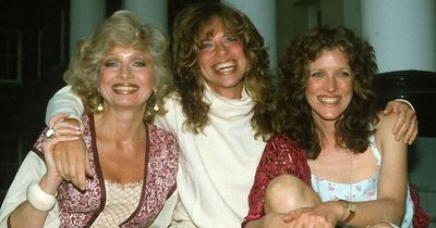 Carly Simon's heartache as her music star sisters die one day apart from one another