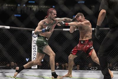 UFC 280 bonuses: The Sean O’Malley-Petr Yan banger was a $50,000 no-brainer