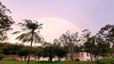 Wide Bay-Burnett mops up after 500mm of rain in matter of days, BOM says four climate factors to blame
