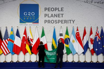 Poor nations face peril over elusive G-20 debt relief push