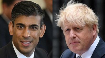 UK's Johnson, Sunak Meet amid Private Battle for Tory Leadership