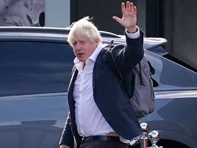 Boris Johnson tells supporters he will co-operate with Partygate probe as PM