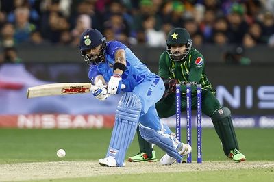 T20 World Cup: 'Chase' King Virat Kohli steers India to four-wicket win over Pakistan