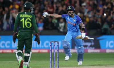 Virat Kohli’s last-gasp masterclass sees India past Pakistan in game for the ages
