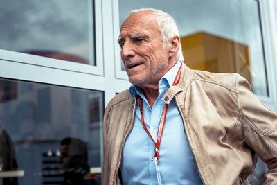 F1 drivers pay tribute to "grounded and humble" Mateschitz