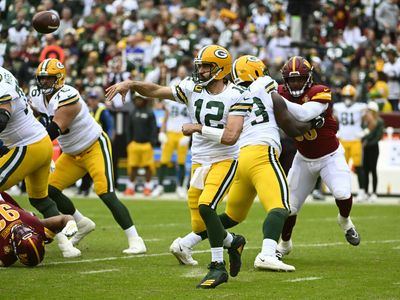 Packers’ wild final play comes up far short in loss to Commanders