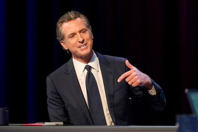 Newsom vows to finish four-year term if reelected governor