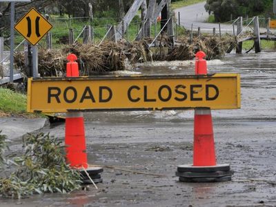 Rain brings flooding to SA regions