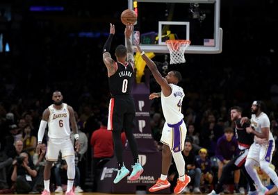 Lakers squander late lead in loss to Trail Blazers