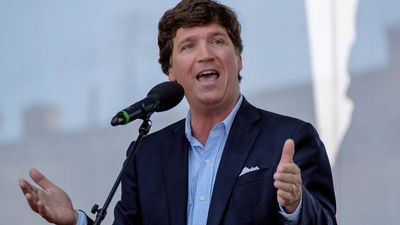 Tucker Carlson lashes out at GOP campaign chief in irate private call
