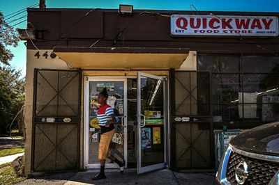 In a Florida 'food desert,' a gnawing sense of being left behind