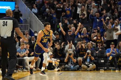 Watch: Chase Center erupts after Steph Curry hits a 3-pointer following a steal vs. Kings