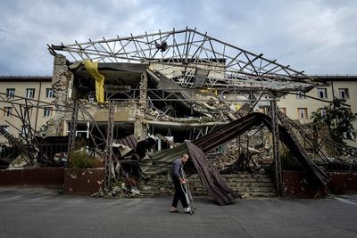 Ukraine hospital's staff fight dark memories of occupation