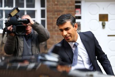 Diwali delight for Indians as Rishi Sunak set to become UK PM
