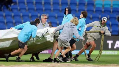 T20 World Cup: Rain delays start of Zimbabwe-South Africa game