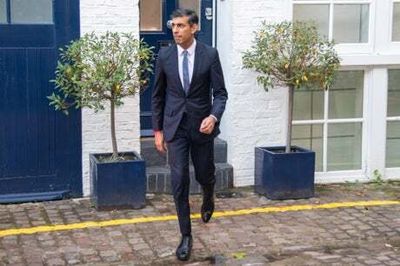 Markets eye “chink of light” as Rishi gets ready to be PM