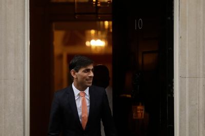 Rishi Sunak: UK's ex-Treasury chief gets 2nd shot at PM job