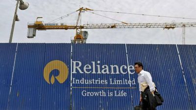 Reliance to commission new gas condensate field by year-end