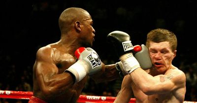 Ricky Hatton questions whether Floyd Mayweather is "greedy or skint"