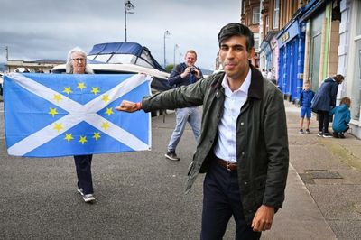 Rishi Sunak accused of showing 'complete disregard' to Bute locals in ferry row