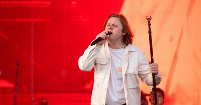 Lewis Capaldi kicked off dating site Tinder after bosses thought he was a catfish