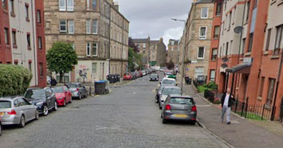 Edinburgh locals kick off at 'brass neck' note left outside every door on street