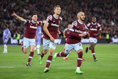 West Ham claim scrappy win over Bournemouth after two controversial VAR calls