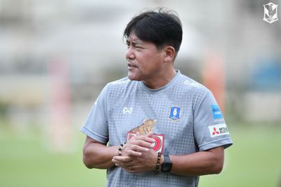 Pathum sack Teguramori after Bangkok United loss