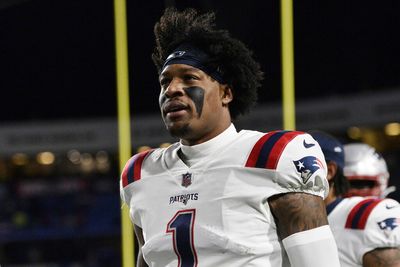 N’Keal Harry steps on the field at Gillette Stadium for first time since being traded by Patriots