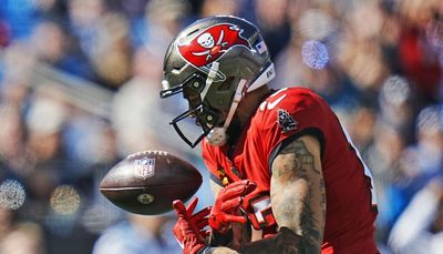 NFL investigating interaction between refs and Tampa Bay WR Mike Evans