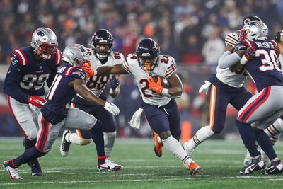 Justin Fields, Bears beat Patriots blitz on touchdown pass