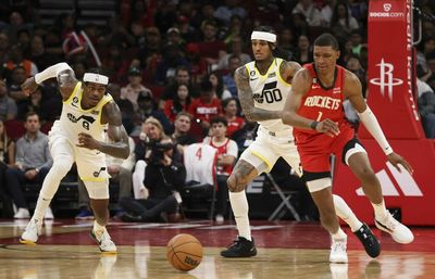 Takeaways: Jabari Smith Jr. breaks out vs. Jazz, leads Rockets to first win of season