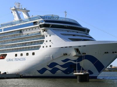 Virus cases on first WA cruise liner to WA