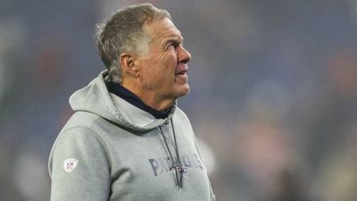 Belichick Dodges Question on Starting QB After Loss to Bears