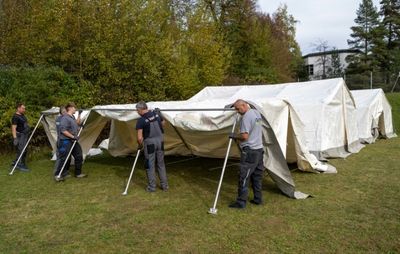 Tents for asylum seekers stir debate in Austria