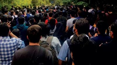 Iranian Judiciary Begins Trial of Protesters