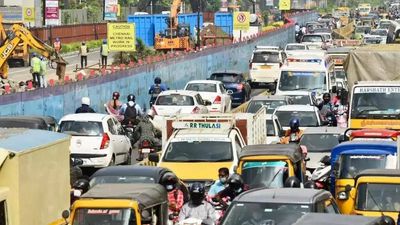 Maharashtra: Citizens, netas, officials join hands to solve Thane traffic crisis