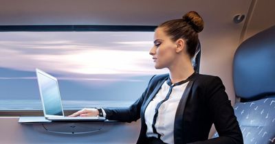 Woman refuses to give up train seat for elderly passenger and people are on her side