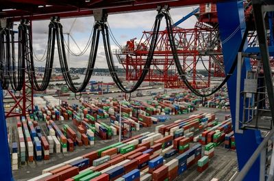 Germany eyes reduced China stake in Hamburg port to end row