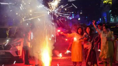 On social media, Delhittes share videos of flouting of firecracker ban
