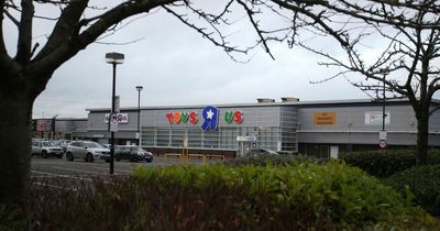 Toys R Us to return in major new deal with WH Smith