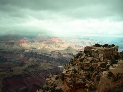 Five people rescued after spending nearly 30 hours 200ft down in Grand Canyon caverns