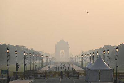 New Delhi wakes up to toxic smog after Diwali celebrations