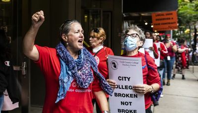 City Colleges of Chicago faculty, staff plan to strike next week