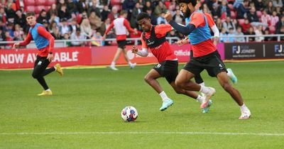 Inside Sunderland's open training as fans welcome star back from injury, but others remain out