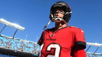 Brady Reiterates Commitment to Bucs Amid Team’s Struggles