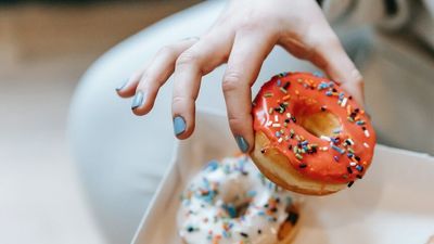 Outbreak of gastro at Canberra doughnut shop believed to be caused by sick worker and poor hand hygiene practices