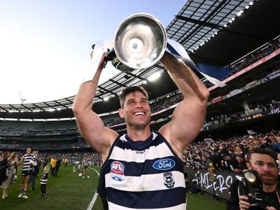 Geelong's Hawkins to miss AFL start