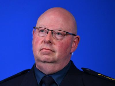 Ambulance Vic boss to step aside early