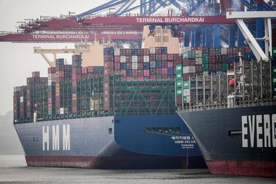 Germany finds compromise over Chinese stake in Hamburg port